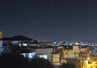 اطلاق صواريخ من لبنان .. سماع دوي انفجارات في سماء تل ابيب واللد